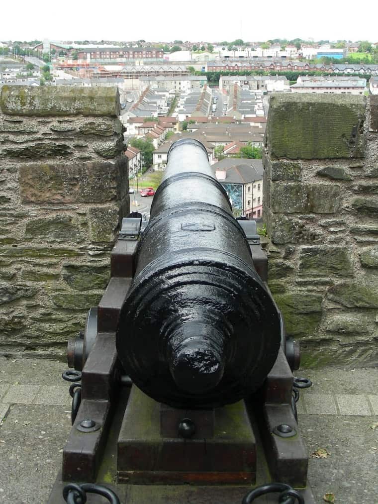 A cannon on the Derry city walls